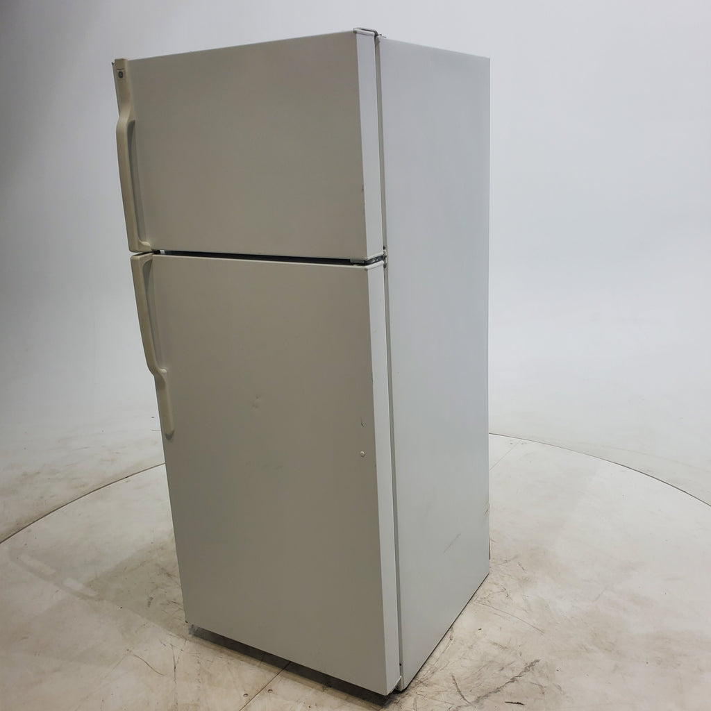 Pictures of White GE 18.2 cu. ft. Top Freezer Refrigerator with Reversible Hinges - Certified Refurbished - Neu Appliance Outlet - Discount Appliance Outlet in Austin, Tx