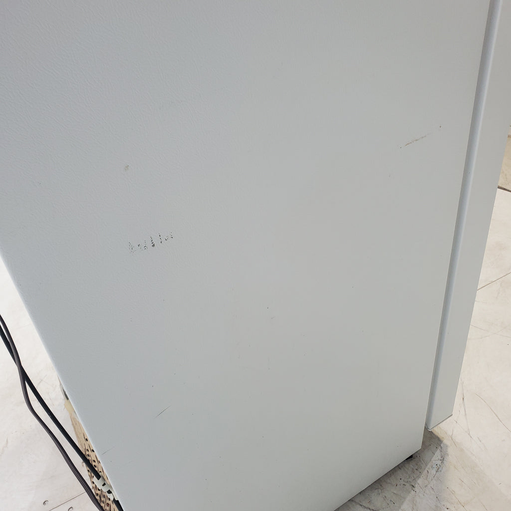 Pictures of White GE 18.2 cu. ft. Top Freezer Refrigerator with Reversible Hinges - Certified Refurbished - Neu Appliance Outlet - Discount Appliance Outlet in Austin, Tx