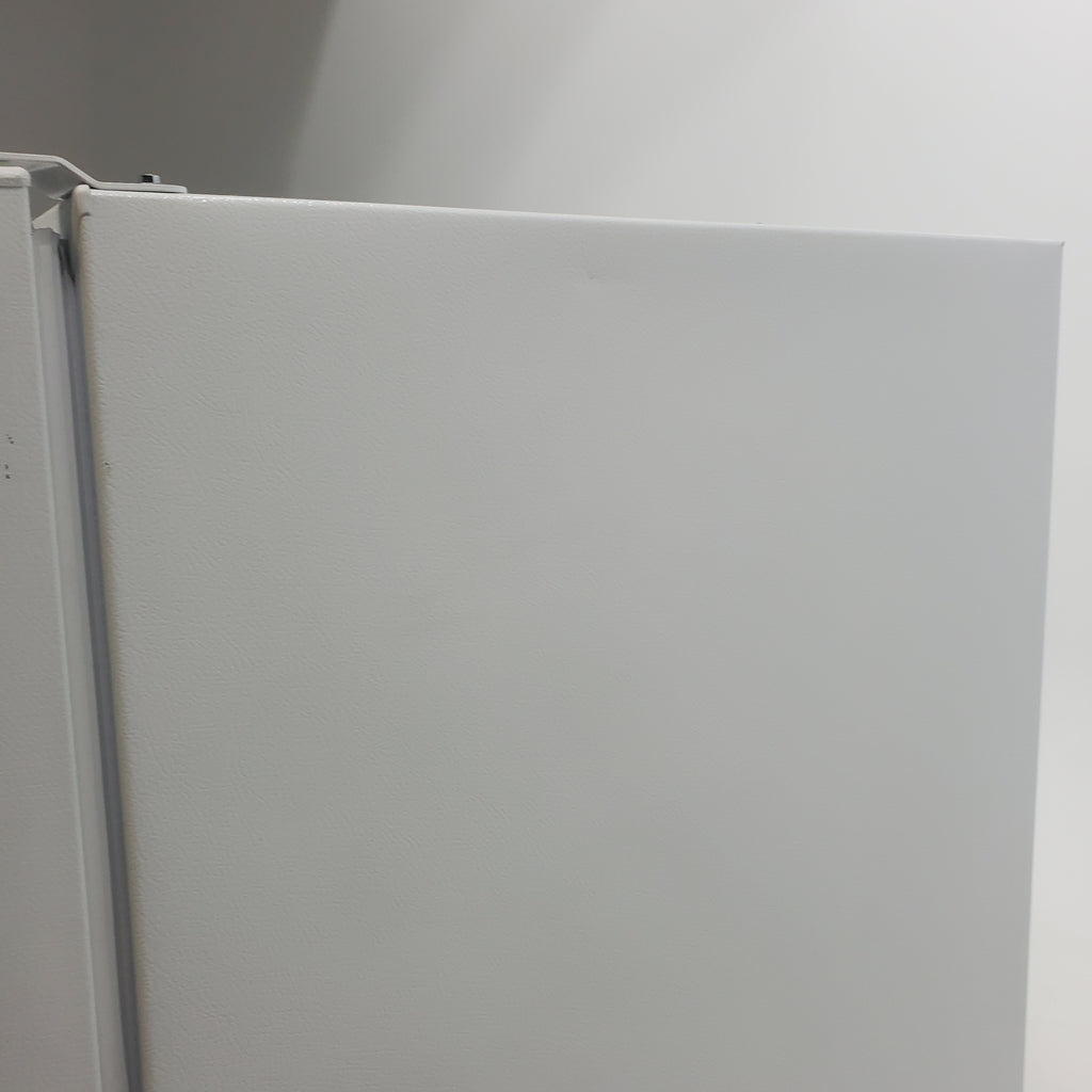 Pictures of White GE 18.2 cu. ft. Top Freezer Refrigerator with Reversible Hinges - Certified Refurbished - Neu Appliance Outlet - Discount Appliance Outlet in Austin, Tx