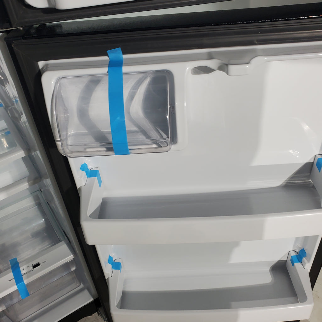 Pictures of Black GE 15.5 cu ft Capacity Top Freezer and Bottom Refrigerator with Adjustable Shelving - Certified Refurbished - Neu Appliance Outlet - Discount Appliance Outlet in Austin, Tx