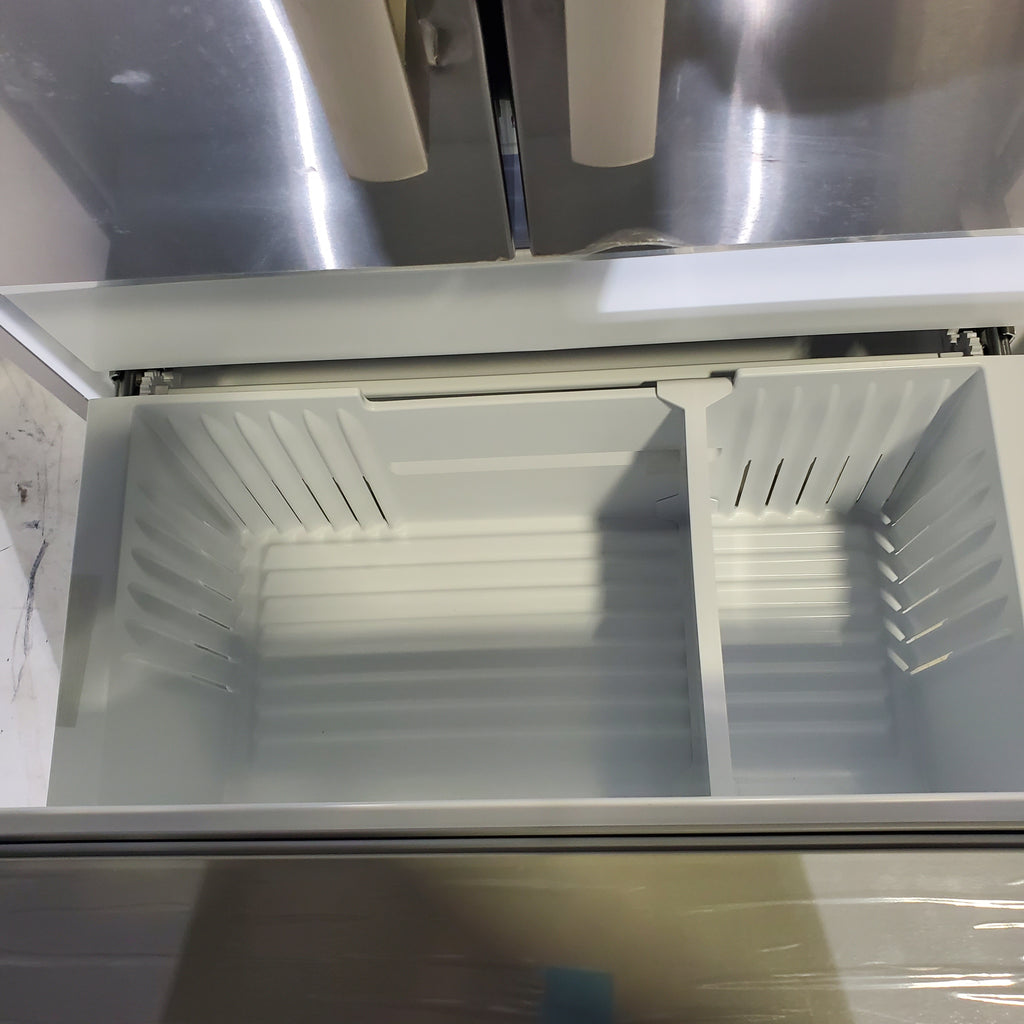 Pictures of Stainless Steel Counter Depth Bosch 500 Series 21.6 cu. ft. 3 Door French Door Refrigerator with Exterior Water and Ice - Scratch & Dent - Moderate - Neu Appliance Outlet - Discount Appliance Outlet in Austin, Tx