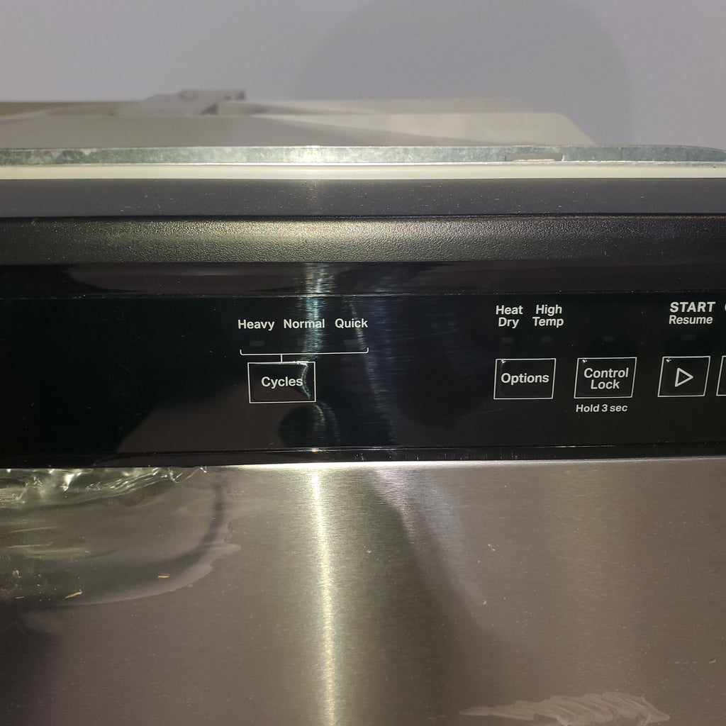 Pictures of Standard 24 in Width Stainless Steel ENERGY STAR Whirlpool Built In Dishwasher with 1-Hour Wash Cycle - Scratch & Dent - Minor - Neu Appliance Outlet - Discount Appliance Outlet in Austin, Tx