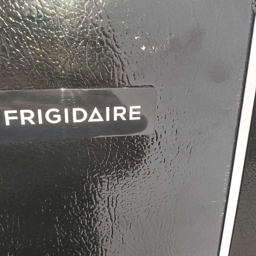 Pictures of 30" Wide Black Frigidaire 18.3 cu. ft. Top Freezer Refrigerator with Garage-Ready Design - Scratch & Dent - Minor - Neu Appliance Outlet - Discount Appliance Outlet in Austin, Tx