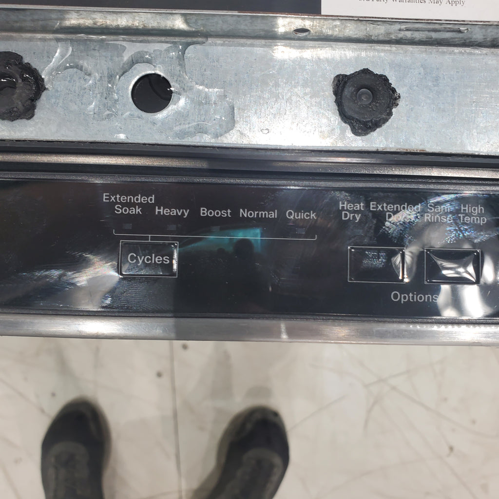 Pictures of 24 in. Fingerprint Resistant Stainless Steel Whirlpool Built In Dishwasher with 55 dBA - Scratch & Dent - Minor - Neu Appliance Outlet - Discount Appliance Outlet in Austin, Tx