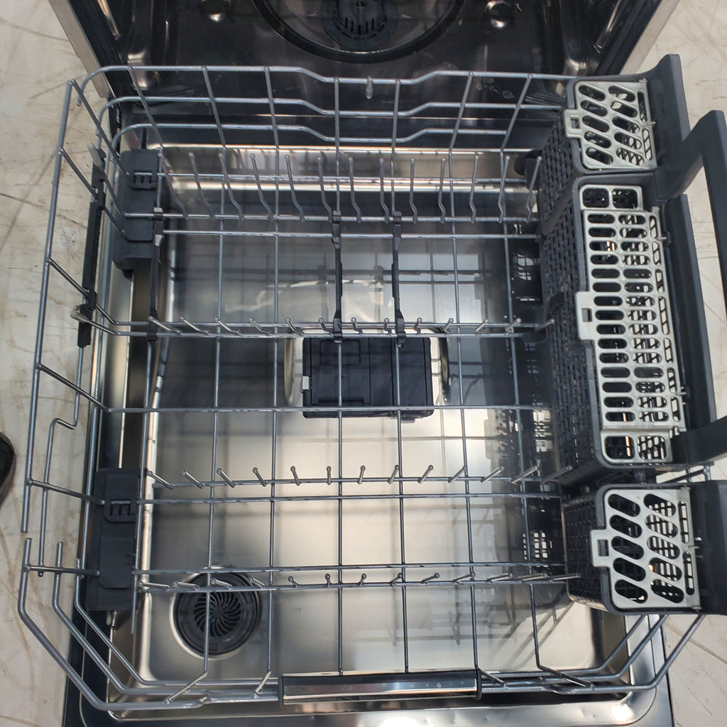 Pictures of GE Monogram 24" Statement Fully Integrated Dishwasher With Steam + Sanitization - Scratch and Dent - Minor - Neu Appliance Outlet - Discount Appliance Outlet in Austin, Tx