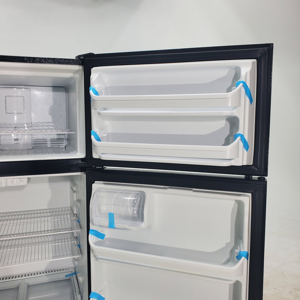 Pictures of 30" Wide Frigidaire 18 cu ft Black Top Freezer and Bottom Refrigerator with Store-More Humidity Controlled Crisper Drawers - Certified Refurbished - Neu Appliance Outlet - Discount Appliance Outlet in Austin, Tx