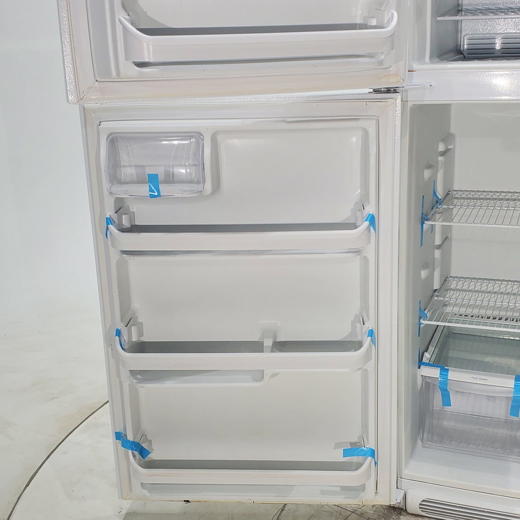 Pictures of 30" Wide Frigidaire 18 cu ft White Top Freezer and Bottom Refrigerator with Store-More Humidity Controlled Crisper Drawers - Certified Refurbished - Neu Appliance Outlet - Discount Appliance Outlet in Austin, Tx