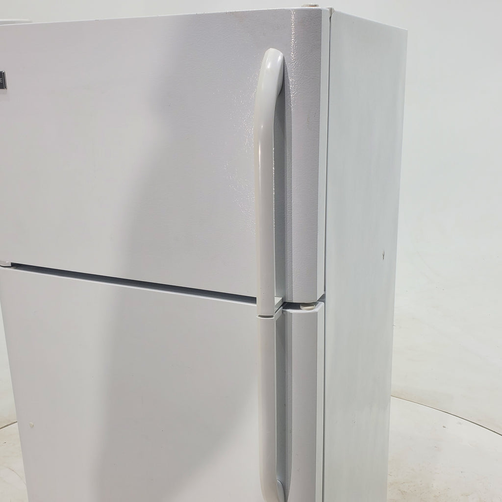 Pictures of 30" Wide Frigidaire 18 cu ft White Top Freezer and Bottom Refrigerator with Store-More Humidity Controlled Crisper Drawers - Certified Refurbished - Neu Appliance Outlet - Discount Appliance Outlet in Austin, Tx