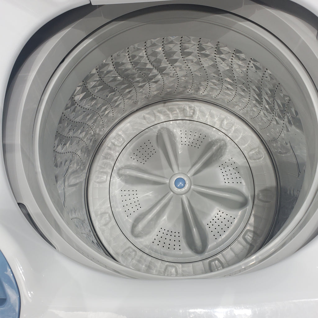 Pictures of Samsung White Top Load Diamond Drum 4.0 cu ft Washing Machine with 8 Wash Cycles and 7.2 cu. ft. Electric Dryer with Sensor Dry in White - Scratch & Dent - Minor /  Moderate - Neu Appliance Outlet - Discount Appliance Outlet in Austin, Tx