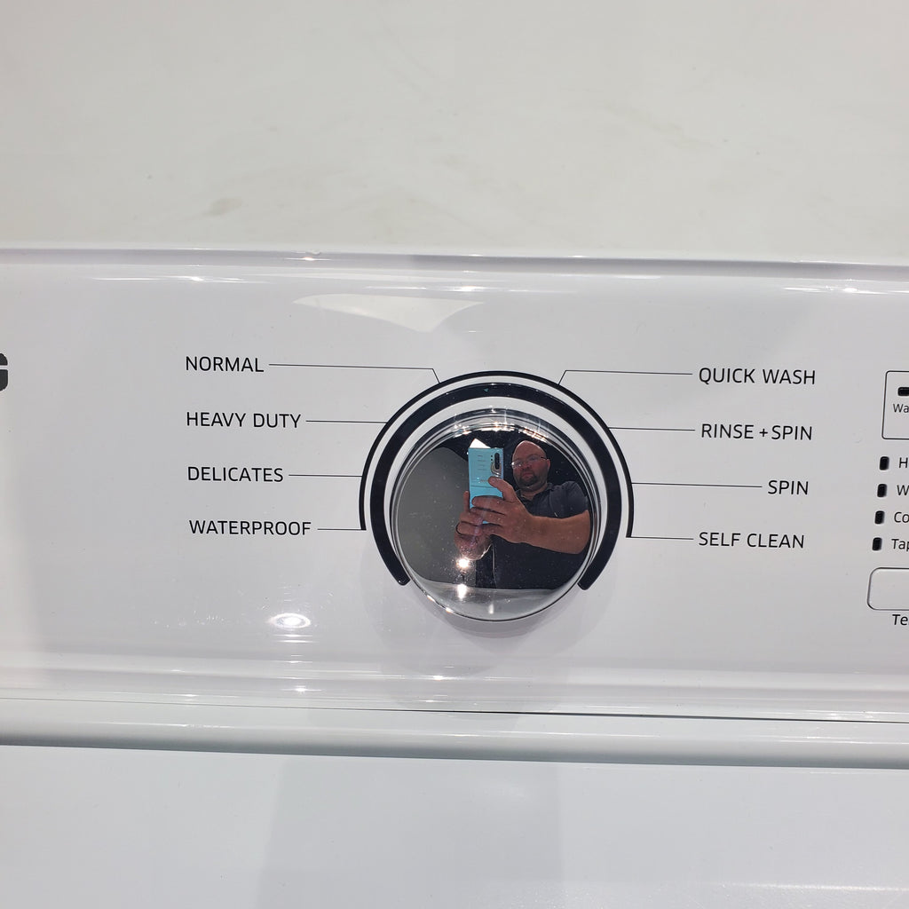 Pictures of Samsung White Top Load Diamond Drum 4.0 cu ft Washing Machine with 8 Wash Cycles and 7.2 cu. ft. Electric Dryer with Sensor Dry in White - Scratch & Dent - Minor /  Moderate - Neu Appliance Outlet - Discount Appliance Outlet in Austin, Tx