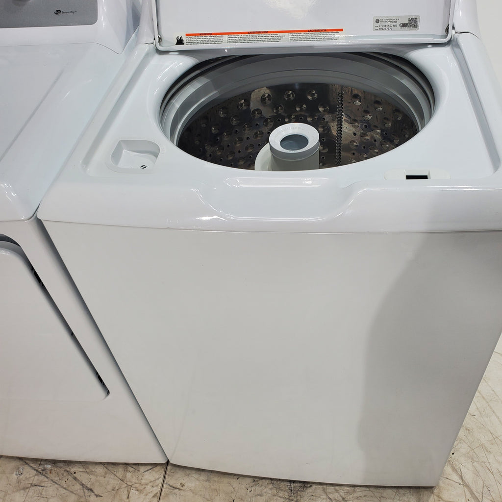 Pictures of ENERGY STAR GE. 4.2 cu. ft. Top Load Washing Machine with Stain Removal Guide and HE GE 7.2 cu. ft. Electric Dryer with HE Sensor Dry - Certified Refurbished - Neu Appliance Outlet - Discount Appliance Outlet in Austin, Tx