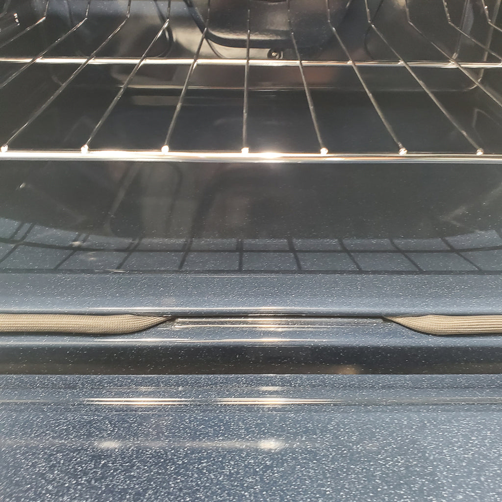 Pictures of Samsung 6.3 cu. ft. Smart Freestanding Electric Range with No-Preheat Air Fry & Convection in Stainless Steel - Scratch & Dent - Minor - Neu Appliance Outlet - Discount Appliance Outlet in Austin, Tx