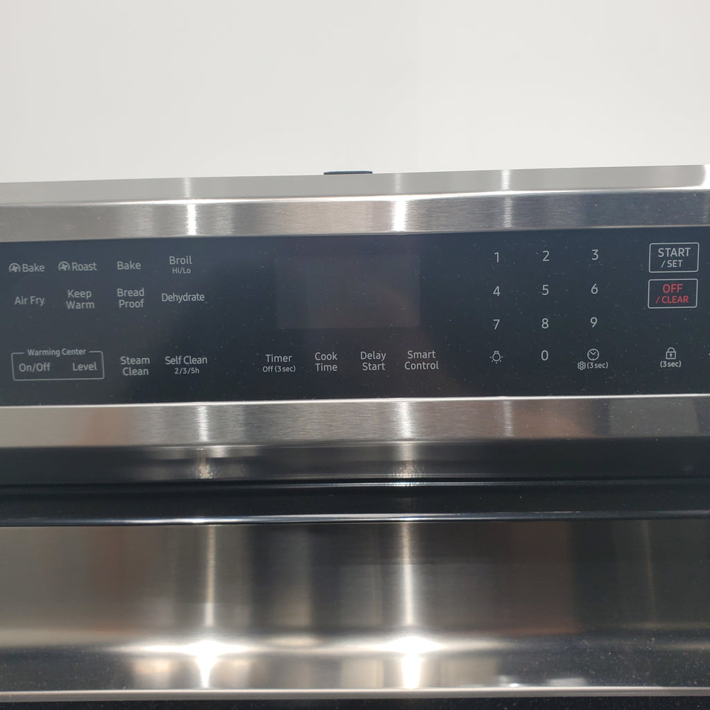 Pictures of Samsung 6.3 cu. ft. Smart Freestanding Electric Range with No-Preheat Air Fry & Convection in Stainless Steel - Scratch & Dent - Minor - Neu Appliance Outlet - Discount Appliance Outlet in Austin, Tx