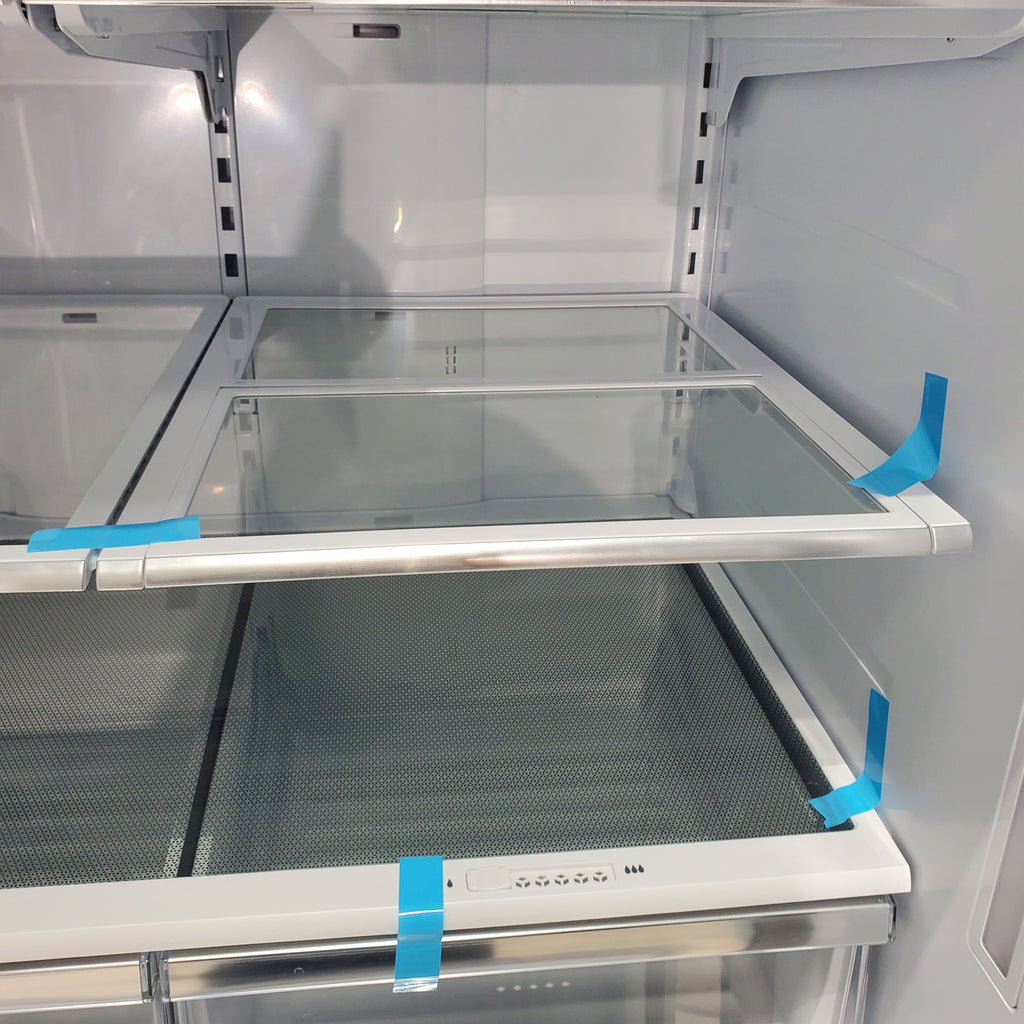 Pictures of Hisense Fingerprint Resistant Stainless Steel PureFlat 25.4-cu ft ENERGY STAR French Door Refrigerator with Dual Ice Maker, Water - Scratch & Dent - Minor - Neu Appliance Outlet - Discount Appliance Outlet in Austin, Tx