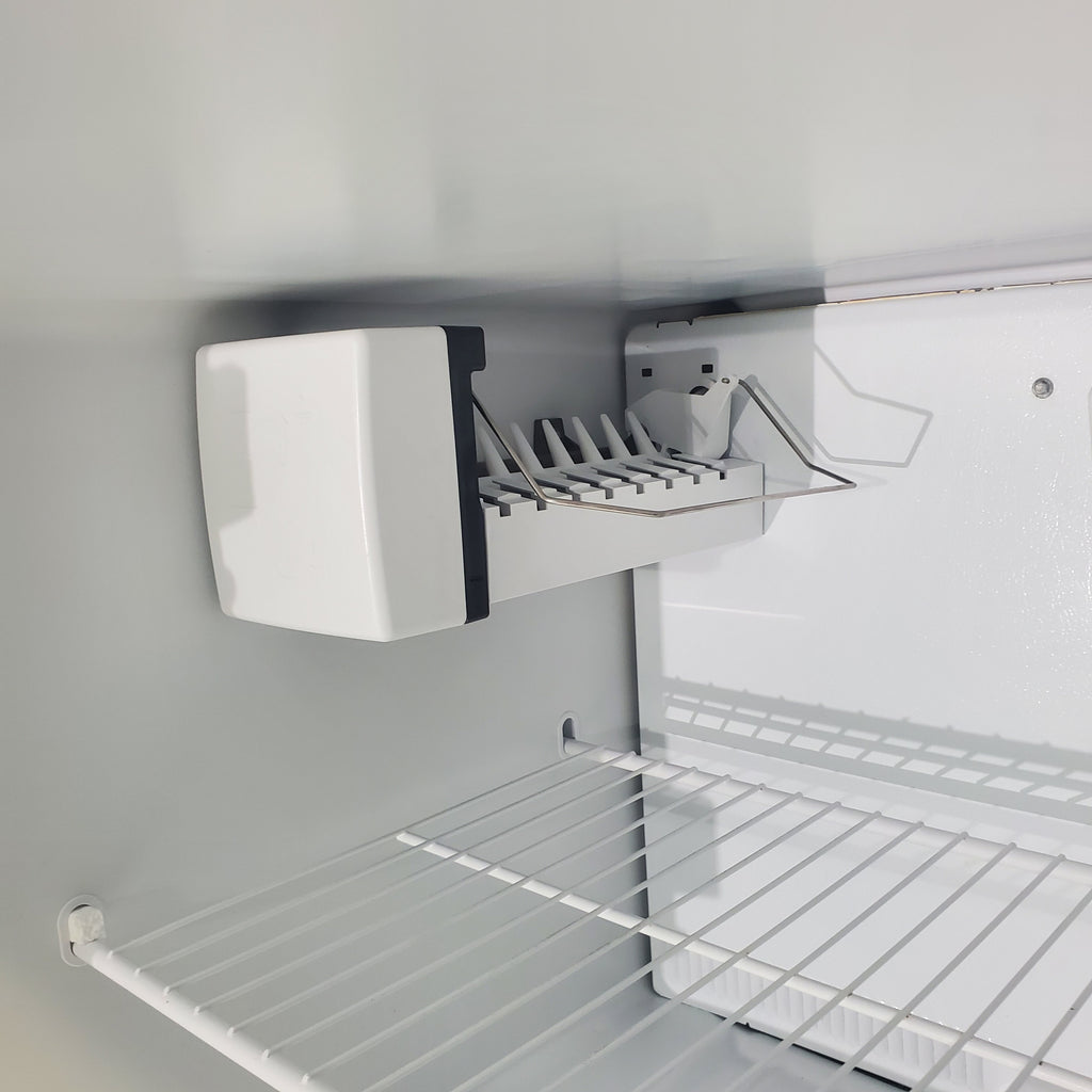 Pictures of 33" Wide Maytag White 20.9 cu ft Top Freezer Refrigerator with Adjustable Shelving and Icemaker - Certified Refurbished - Neu Appliance Outlet - Discount Appliance Outlet in Austin, Tx