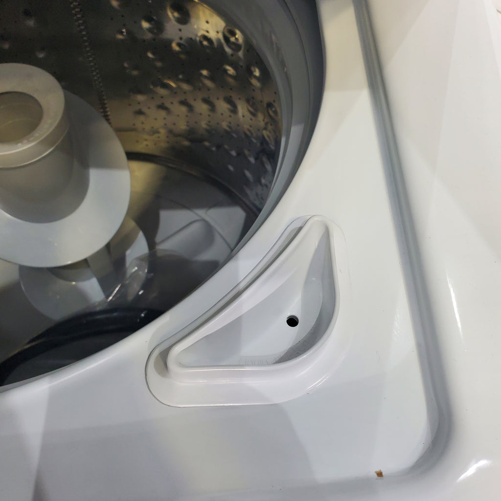 Pictures of GE 3.8 cu. ft. Laundry Center Washer and 5.9 cu. ft. Electric Dryer with Electro-Mechanical Rotary Dial Controls - Scratch & Dent - Minor - Neu Appliance Outlet - Discount Appliance Outlet in Austin, Tx