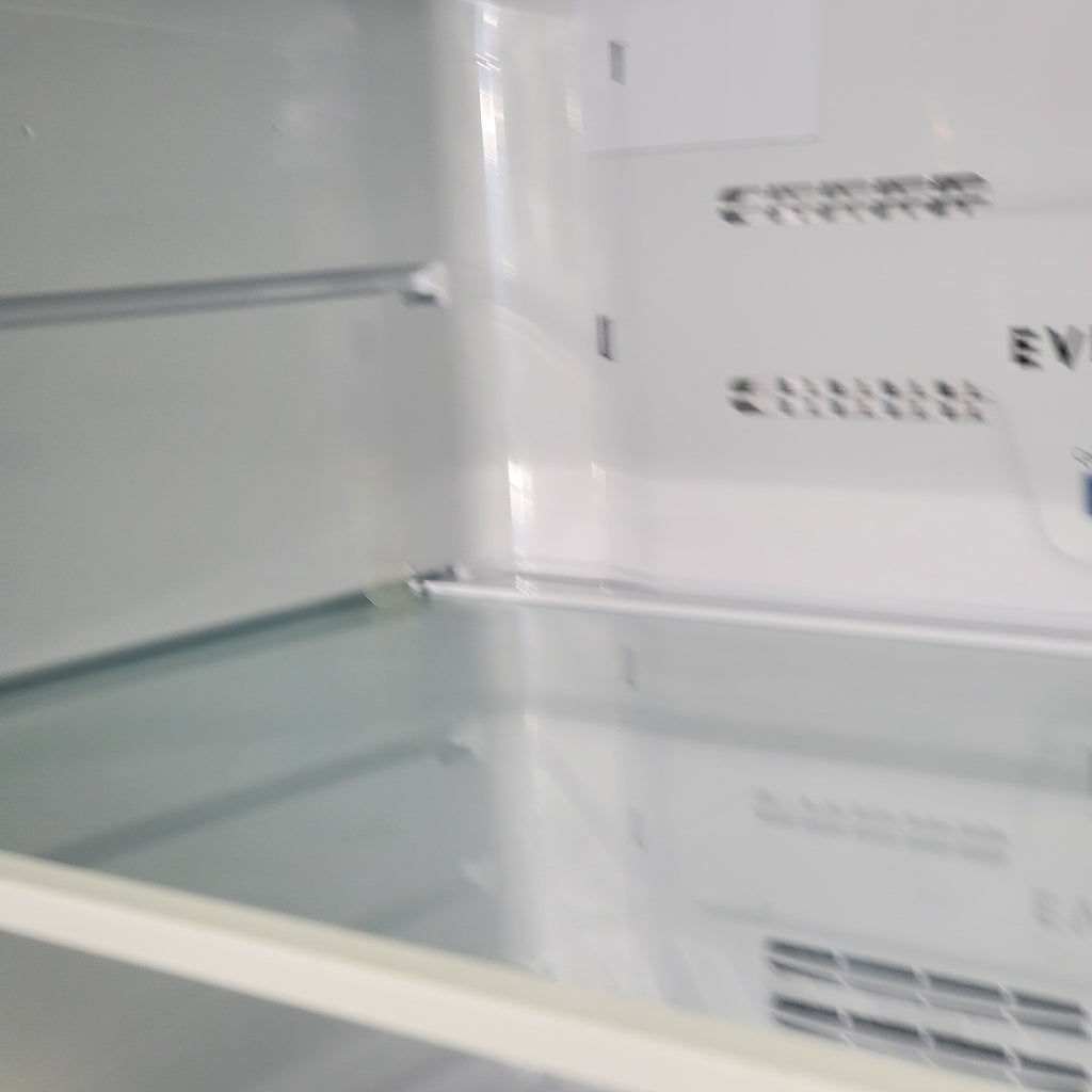 Pictures of 30 in. Width White Frigidaire 18.3 cu. ft. Top Freezer Refrigerator with EvenTemp Cooling System - Scratch & Dent - Minor - Neu Appliance Outlet - Discount Appliance Outlet in Austin, Tx