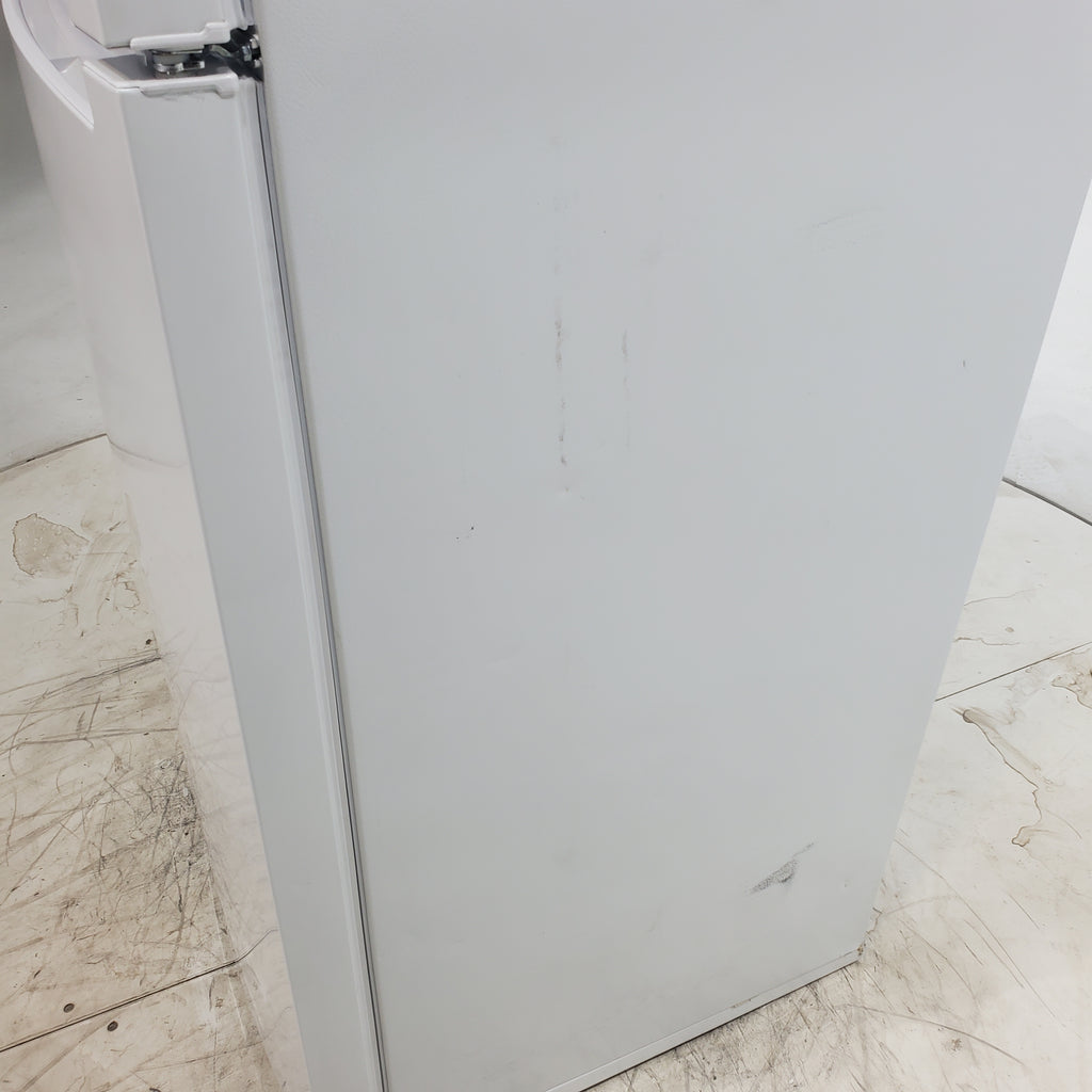 Pictures of 28" Wide White Whirlpool 18 cu. ft. Top Freezer Refrigerator with Flexi-Slide Bin - Scratch & Dent  - Minor - Neu Appliance Outlet - Discount Appliance Outlet in Austin, Tx