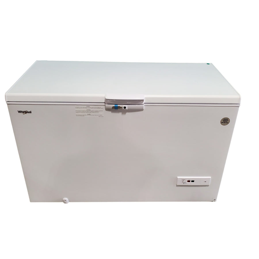 White Whirlpool Flexible Storage 16-cu ft Garage Ready Manual Defrost Chest Freezer Convertible To Refrigerator with Temperature Alarm - Scratch & Dent - Minor