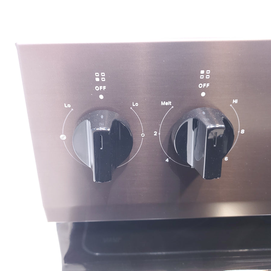 Whirlpool Black Stainless 30-inch Electric Range with Steam Clean with 2 FlexHeat™ Dual Radiant Elements - Open Box