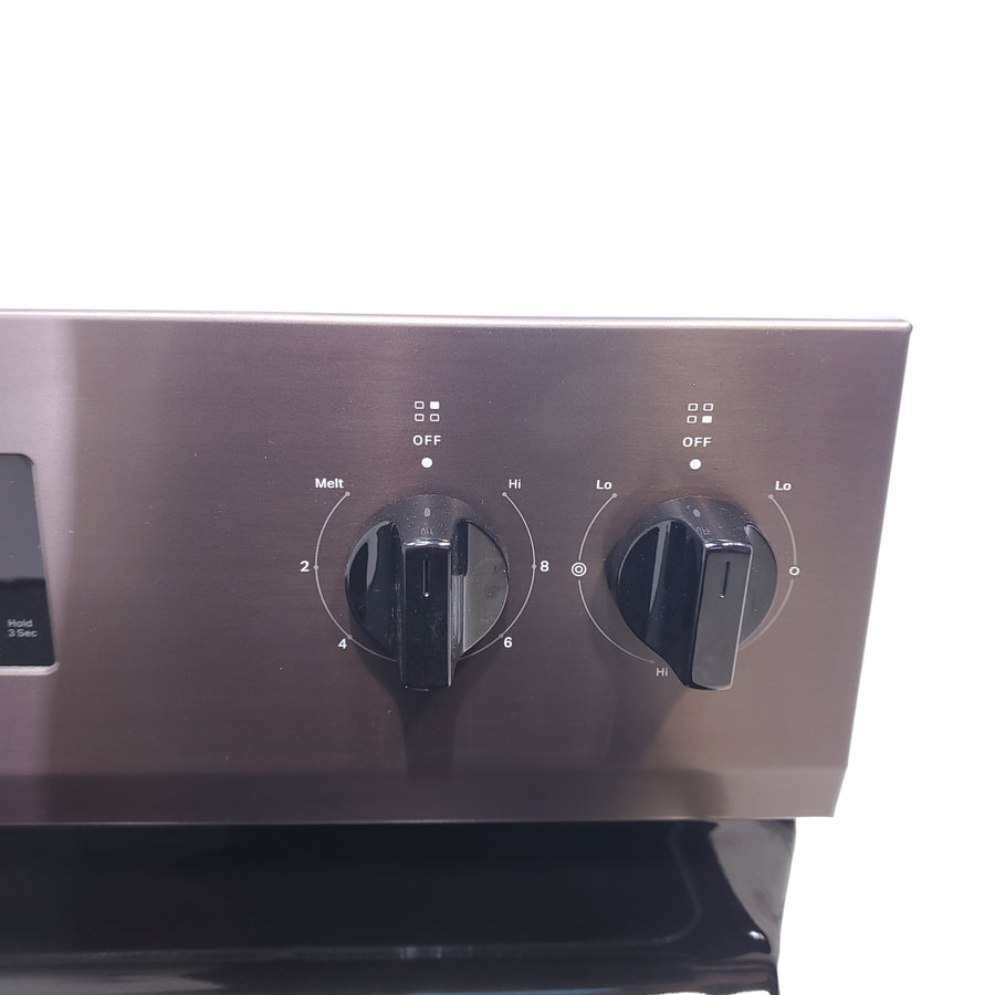 Whirlpool Black Stainless 30-inch Electric Range with Steam Clean with 2 FlexHeat™ Dual Radiant Elements - Open Box