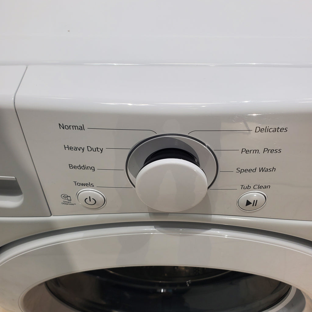 Pictures of LG 4.5 cu. ft. Ultra Large Capacity ENERGY STAR Front Load Washer in White with 6Motion™ Technology - Open Box - Neu Appliance Outlet - Discount Appliance Outlet in Austin, Tx