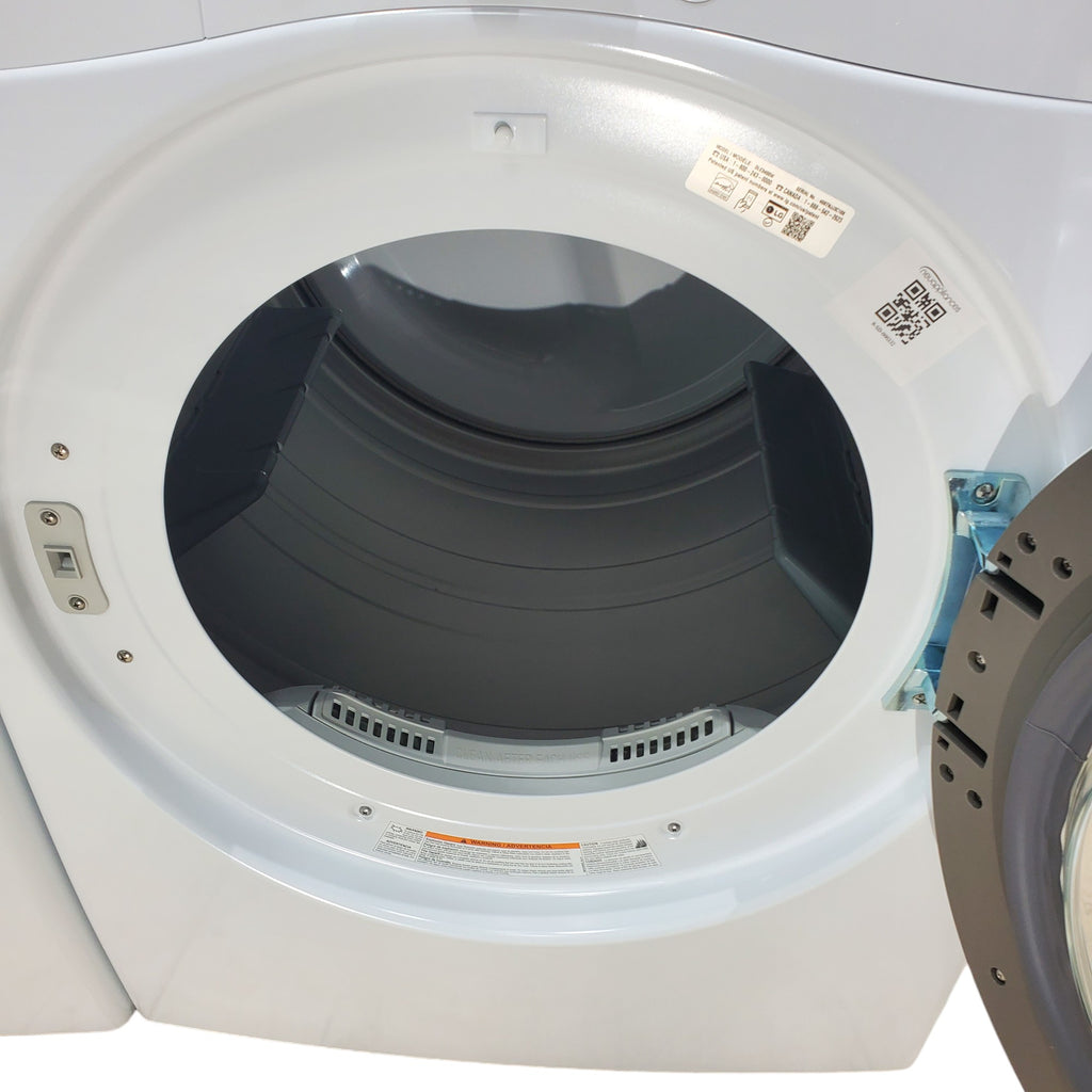 Pictures of LG 4.5 cu. ft. Ultra Large Capacity ENERGY STAR Front Load Washer in White with 6Motion™ Technology - Open Box - Neu Appliance Outlet - Discount Appliance Outlet in Austin, Tx