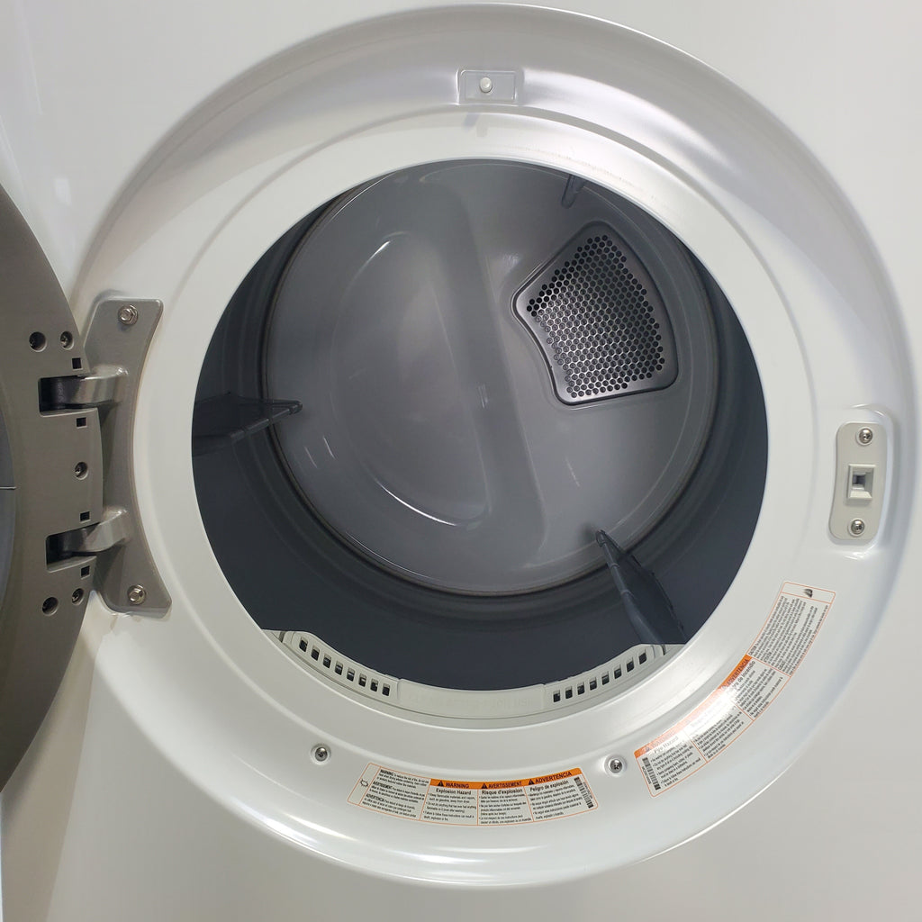 Pictures of White LG Wash Tower Single Unit Front Load with Center Control™ 4.5 cu. ft. Washer and 7.4 cu. ft. Electric Dryer - Scratch & Dent - Minor - Neu Appliance Outlet - Discount Appliance Outlet in Austin, Tx