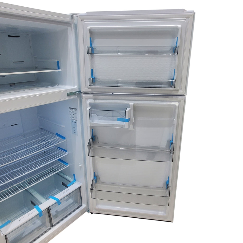 Pictures of 30" Wide Hisense White 18-cu ft Top-Freezer Refrigerator with Adjustable gallon-size door bins - Scratch & Dent - Moderate - Neu Appliance Outlet - Discount Appliance Outlet in Austin, Tx