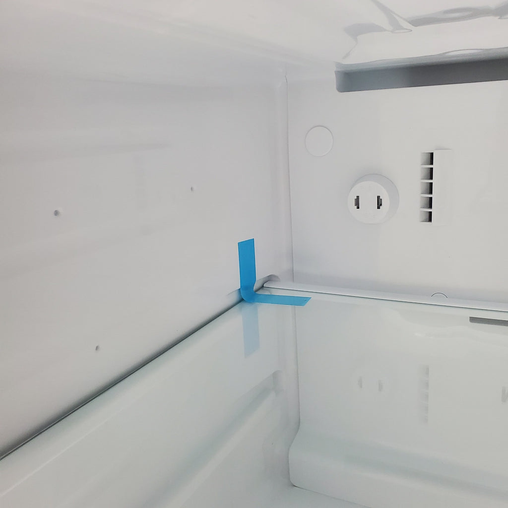 Pictures of LG Print Proof Stainless Steel 18 cu.ft. Garage Ready Top Freezer Refrigerator with Multi-Air Flow System - Scratch & Dent - Minor - Neu Appliance Outlet - Discount Appliance Outlet in Austin, Tx