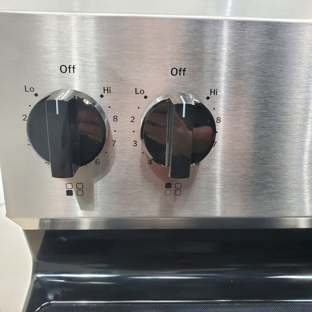 Pictures of GE® Stainless Steel ENERGY STAR® 30" Free-Standing Electric Range with 4 Burner Radiant Cooktop GRF400SVSS - Scratch & Dent - Minor - Neu Appliance Outlet - Discount Appliance Outlet in Austin, Tx