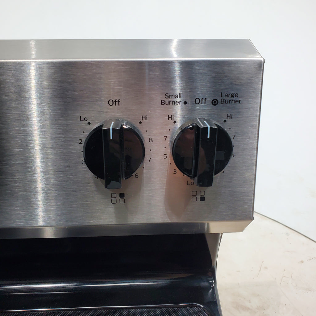 Pictures of GE® Stainless Steel ENERGY STAR® 30" Free-Standing Electric Range with 4 Burner Radiant Cooktop GRF400SVSS - Scratch & Dent - Minor - Neu Appliance Outlet - Discount Appliance Outlet in Austin, Tx