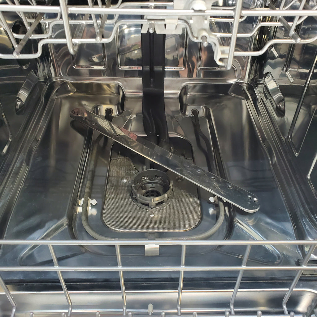 Pictures of 24 in. Fingerprint Resistant Stainless Steel ENERGY STAR Whirlpool Built In Dishwasher with 3rd Rack WDT750SAKZ - Open Box - Neu Appliance Outlet - Discount Appliance Outlet in Austin, Tx