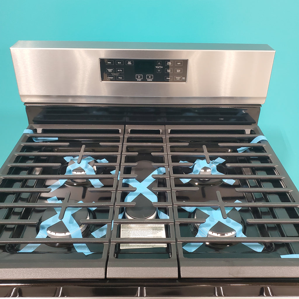 Pictures of Whirlpool Fingerprint Resistant Stainless Steel 5.0 cu ft 5 in 1 Air Fry Gas Range with Frozen Bake Technology and Fan Convection Cooking - Open Box - Neu Appliance Outlet - Discount Appliance Outlet in Austin, Tx
