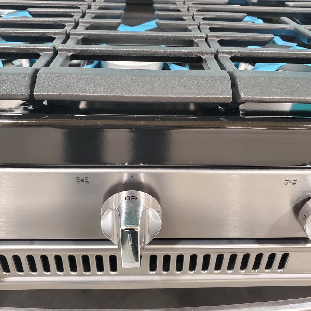 Pictures of Whirlpool Fingerprint Resistant Stainless Steel 5.0 cu ft 5 in 1 Air Fry Gas Range with Frozen Bake Technology and Fan Convection Cooking - Open Box - Neu Appliance Outlet - Discount Appliance Outlet in Austin, Tx