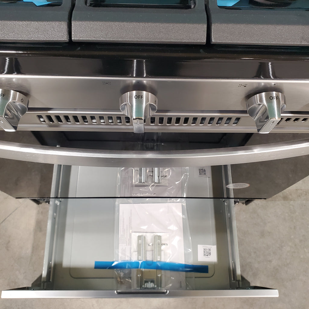 Pictures of Whirlpool Fingerprint Resistant Stainless Steel 5.0 cu ft 5 in 1 Air Fry Gas Range with Frozen Bake Technology and Fan Convection Cooking - Open Box - Neu Appliance Outlet - Discount Appliance Outlet in Austin, Tx