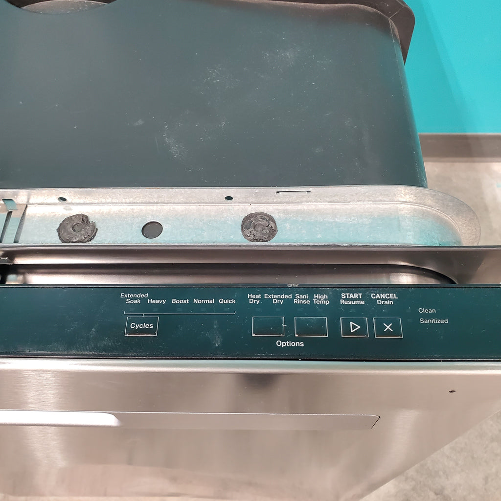 Pictures of 24 in. Fingerprint Resistant Stainless Steel Whirlpool Built In Dishwasher with 55 dBA WDP540HAMZ - Scratch & Dent - Moderate - Neu Appliance Outlet - Discount Appliance Outlet in Austin, Tx