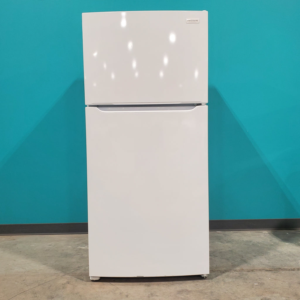 Pictures of Frigidaire White 20 Cu. Ft. Garage Ready Top Freezer Refrigerator With Ice Maker Installed FFTR2045VW - Scratch & Dent - Minor - Neu Appliance Outlet - Discount Appliance Outlet in Austin, Tx