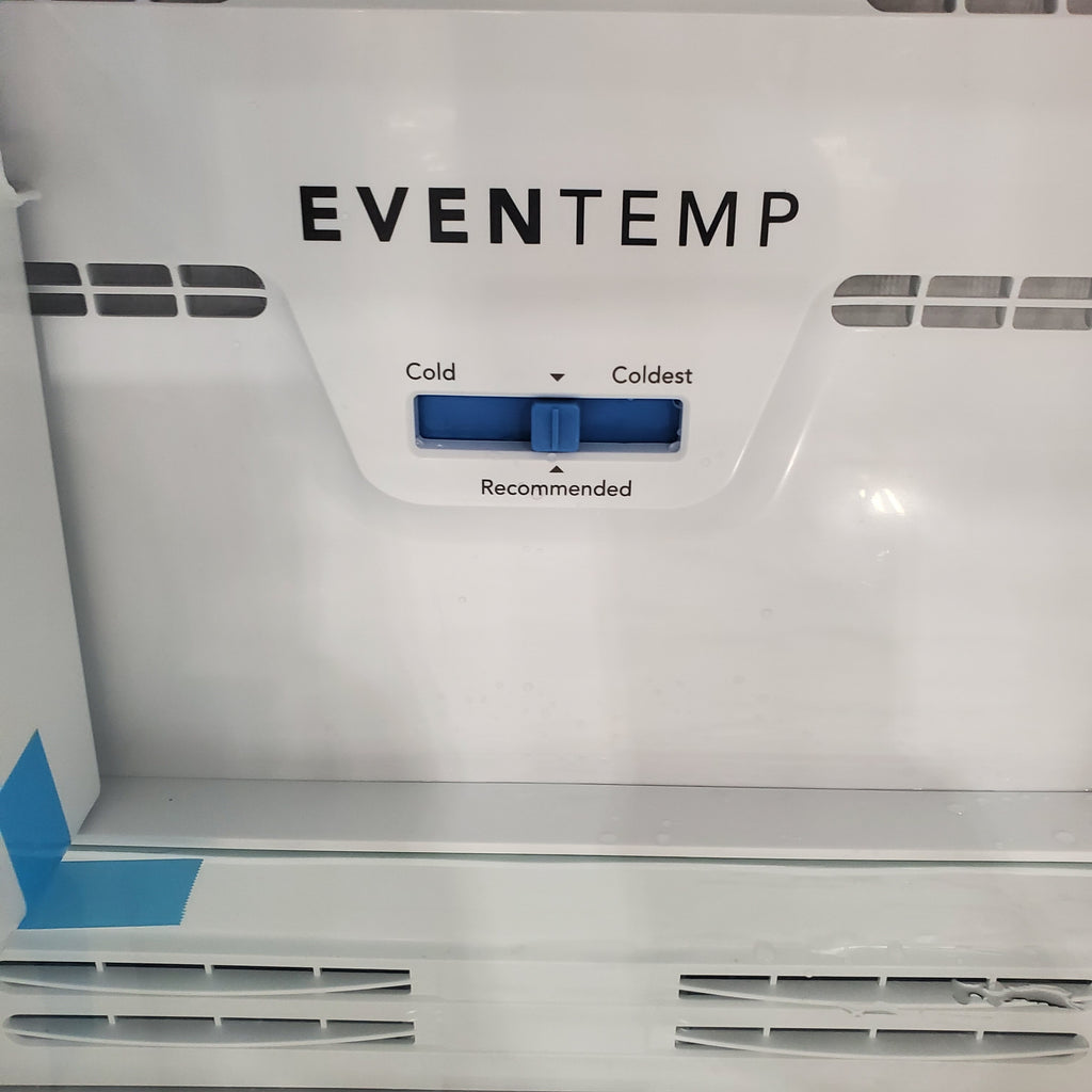 Pictures of Frigidaire White 20 Cu. Ft. Garage Ready Top Freezer Refrigerator With Ice Maker Installed FFTR2045VW - Scratch & Dent - Minor - Neu Appliance Outlet - Discount Appliance Outlet in Austin, Tx