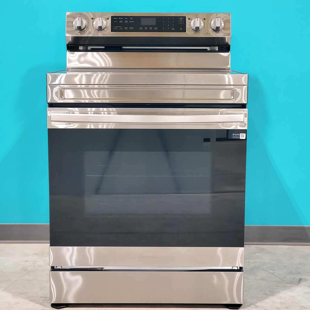 Pictures of Samsung 6.3 cu. ft. Smart Freestanding Electric Range with No-Preheat Air Fry & Convection in Stainless Steel - Open Box - Neu Appliance Outlet - Discount Appliance Outlet in Austin, Tx