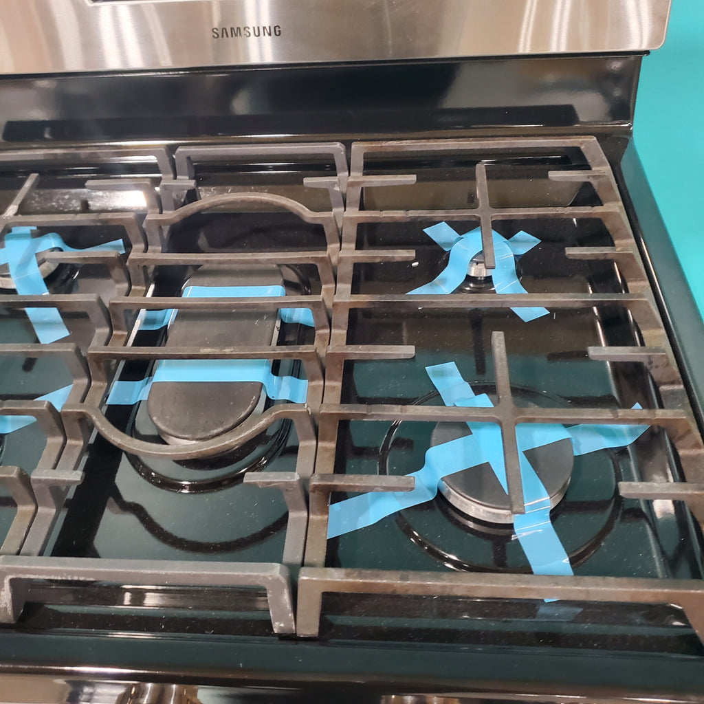 Pictures of Samsung Stainless Steel 5.8 cu. ft. Freestanding Gas Range with Convection and Self Cleaning NX58H5600SS - Certified Refurbished - Neu Appliance Outlet - Discount Appliance Outlet in Austin, Tx
