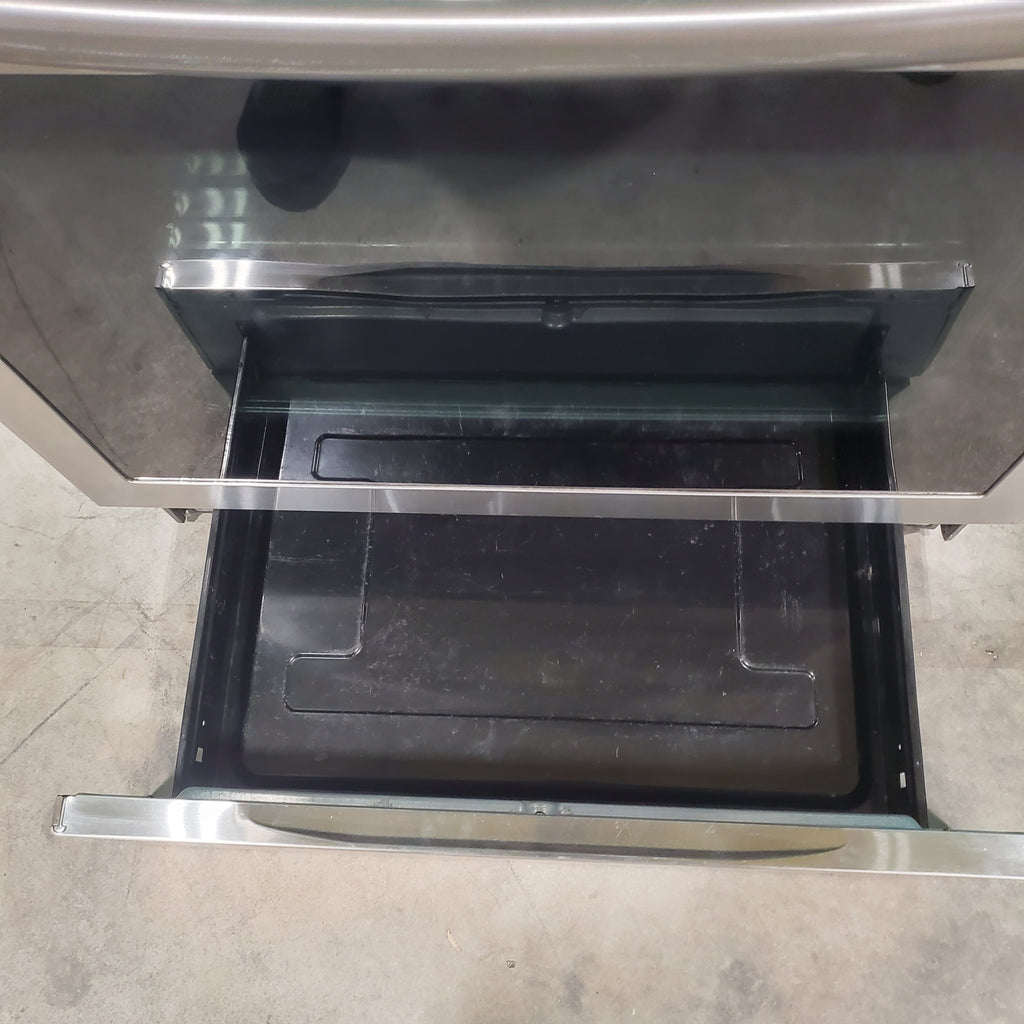 Pictures of Samsung Stainless Steel 5.8 cu. ft. Freestanding Gas Range with Convection and Self Cleaning NX58H5600SS - Certified Refurbished - Neu Appliance Outlet - Discount Appliance Outlet in Austin, Tx