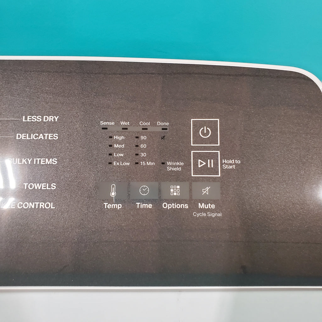 Pictures of Whirlpool 4.7–4.8 Cu. Ft. Top Load Washer with 2 in 1 Removable Agitator and Built-In Water Faucet and 7.0 Cu. Ft. Top Load Electric Moisture Sensing Dryer with Wrinkle Shield™ Option - Open Box - Neu Appliance Outlet - Discount Appliance Outlet in Austin, Tx