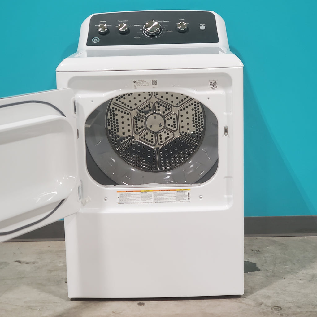 Pictures of GE 4.5 cu. ft. Capacity Washer with Stainless Steel Basket, Cold Plus and Wash Boost and GE 7.2 cu. ft. Capacity Electric Dryer with Up To 120 ft. Venting and Extended Tumble - Open Box - Neu Appliance Outlet - Discount Appliance Outlet in Austin, Tx