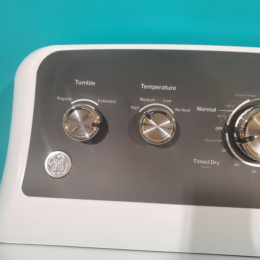 Pictures of GE 4.5 cu. ft. Capacity Washer with Stainless Steel Basket, Cold Plus and Wash Boost and GE 7.2 cu. ft. Capacity Electric Dryer with Up To 120 ft. Venting and Extended Tumble - Open Box - Neu Appliance Outlet - Discount Appliance Outlet in Austin, Tx