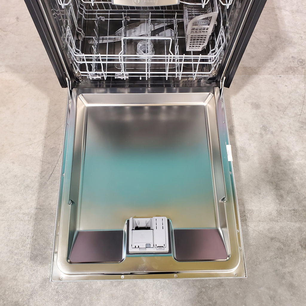 Pictures of Bosch Stainless Steel 500 Series 24 inch Wide Fully Integrated Built In Smart Dishwasher with 16 Place Setting Capacity and 3rd Rack SHP65CM5N - Open Box - Neu Appliance Outlet - Discount Appliance Outlet in Austin, Tx