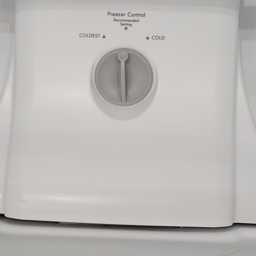 Pictures of Maytag White 33-Inch Wide 21 Cu. Ft. Top Freezer Refrigerator with PowerCold® Feature and Bright Series LED Lighting MRT311FFFH - Scratch & Dent - Minor - Neu Appliance Outlet - Discount Appliance Outlet in Austin, Tx