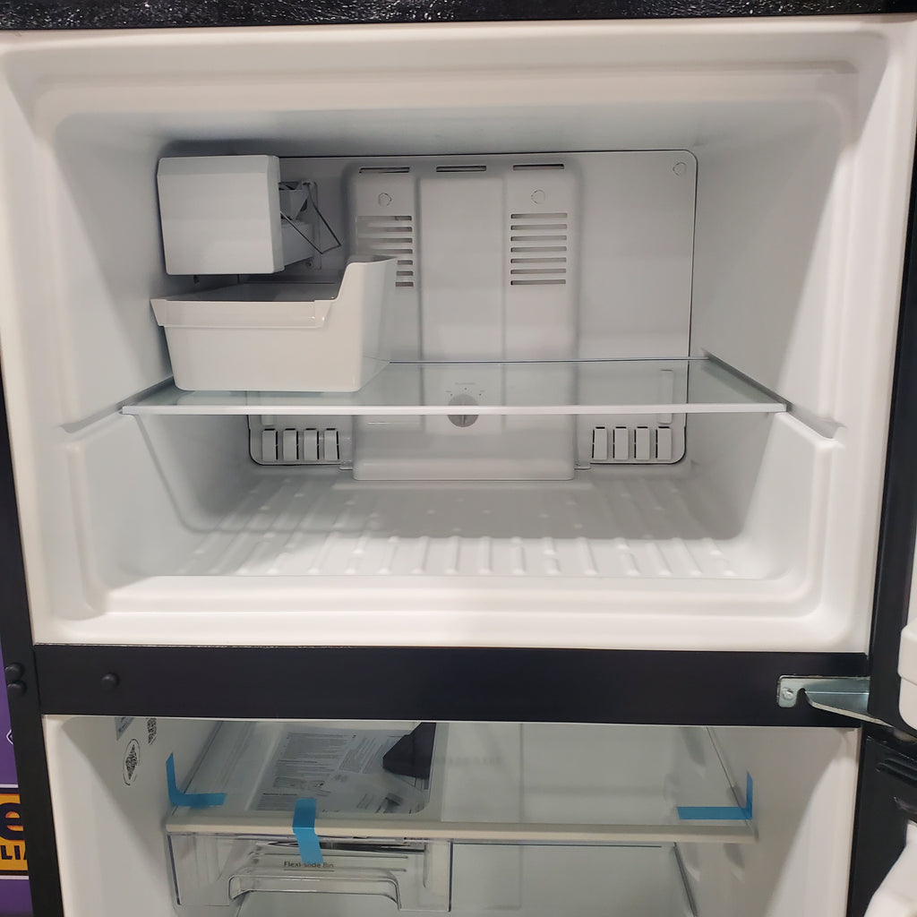 Pictures of Whirlpool Wide Top Freezer 30 Inch 18 cu. ft. Refrigerator with Flexi-Side Bin WRT318FMDB - Scratch and Dent (Minor) - Neu Appliance Outlet - Discount Appliance Outlet in Austin, Tx