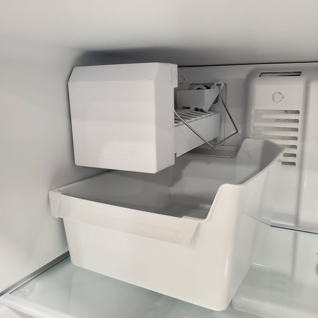 Pictures of Whirlpool Wide Top Freezer 30 Inch 18 cu. ft. Refrigerator with Flexi-Side Bin WRT318FMDB - Scratch and Dent (Minor) - Neu Appliance Outlet - Discount Appliance Outlet in Austin, Tx