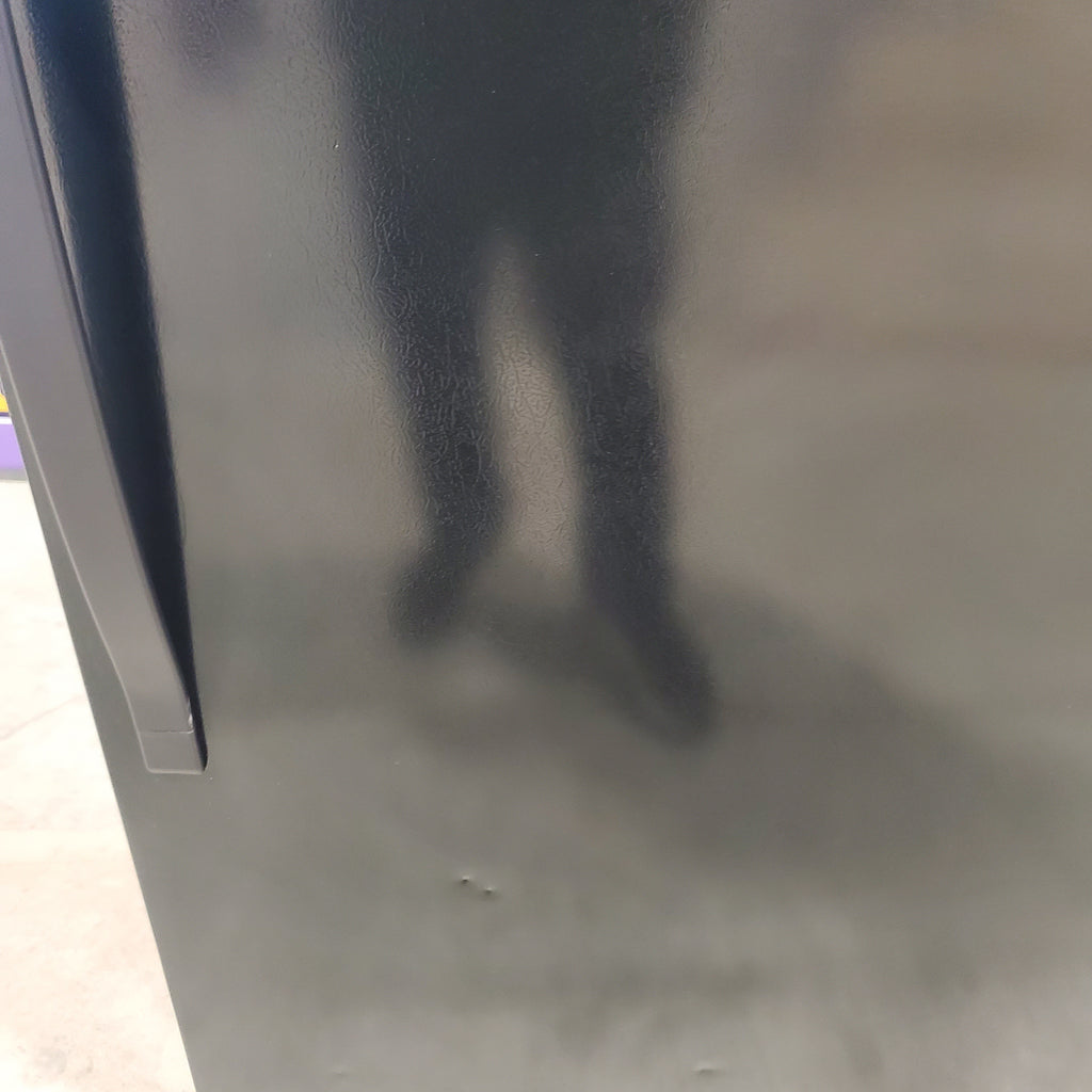 Pictures of Whirlpool Wide Top Freezer 30 Inch 18 cu. ft. Refrigerator with Flexi-Side Bin WRT318FMDB - Scratch and Dent (Minor) - Neu Appliance Outlet - Discount Appliance Outlet in Austin, Tx